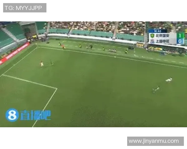 视线下移看足球巨星如何用脚下技术创造奇迹与突破极限