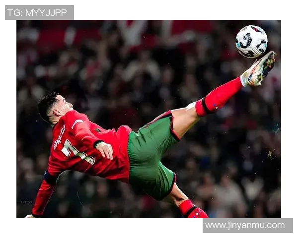 足球传奇24号球星的成长之路与辉煌瞬间解析