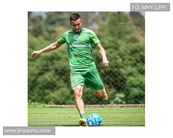 山东足球球星的方言魅力与场上表现如何融合成独特风格