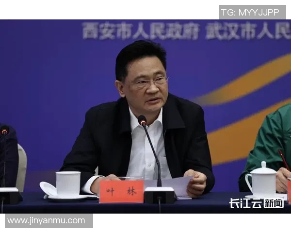 重温绿茵辉煌再现传奇球星燃情对决足球巅峰荣耀之战