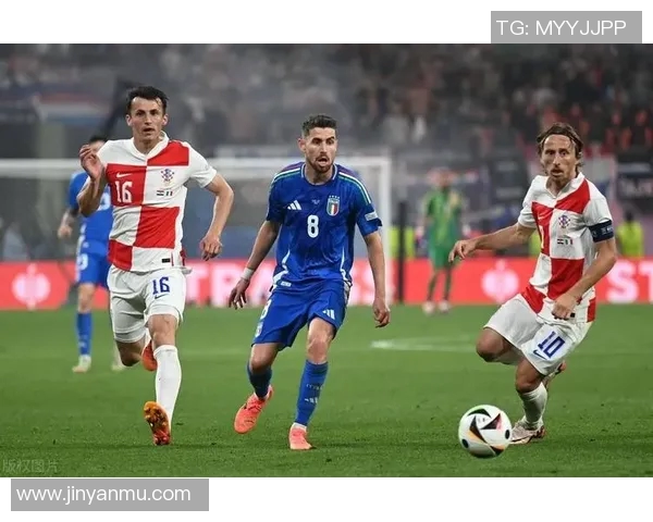 克罗地亚足球巨星的崛起与辉煌历程探索与成就解读